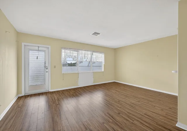 3rd image of 159 Easthampton G, West Palm Beach, FL 33417 | MLS# B26024755