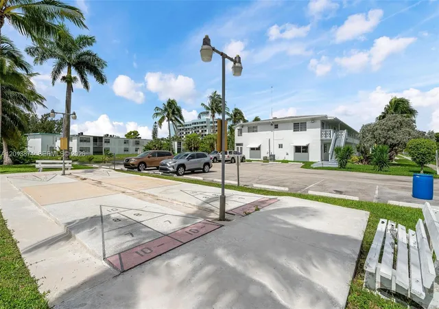 Homes for sale in Miami Gardens, FL | 50 Nw 204th Street, Miami Gardens, FL 33169 | Houzeo