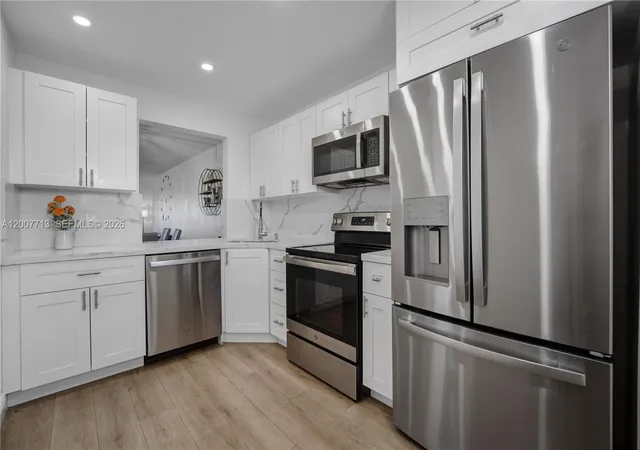 Homes for sale in Sunrise, FL | 2551 Aragon Blvd #411, Sunrise, FL 33322 | MLS# A12007713
