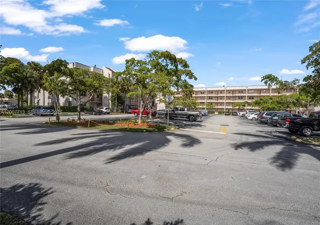 Homes for sale in Sunrise, FL | 2551 Aragon Blvd #411, Sunrise, FL 33322 | MLS# A12007713
