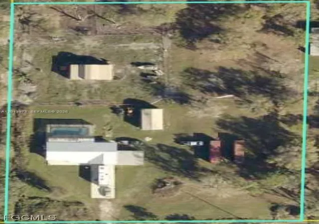 3rd image of 826 B Rd, Labelle, FL 33935 | MLS# A12013973