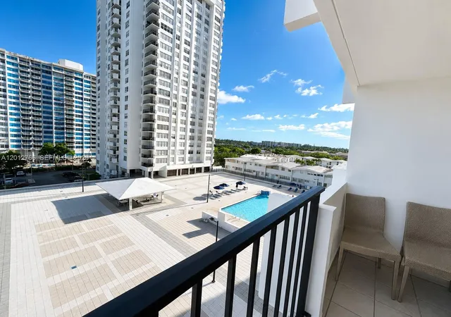 3rd image of 2780 Ne 183Rd St #710, Aventura, FL 33160 | MLS# A12012766