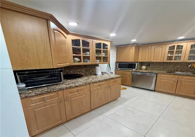 4th image of 500 Bayview Dr #1631, Sunny Isles Beach, FL 33160 | MLS# A12014032