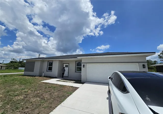 Homes for sale in Port Charlotte, FL | 18479 Poston Ave, Port Charlotte, FL 33948 | MLS# A12013130