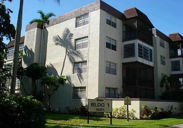 Homes for sale in Plantation, FL | 1681 Nw 70th Ave #403, Plantation, FL 33313 | MLS# B26024969