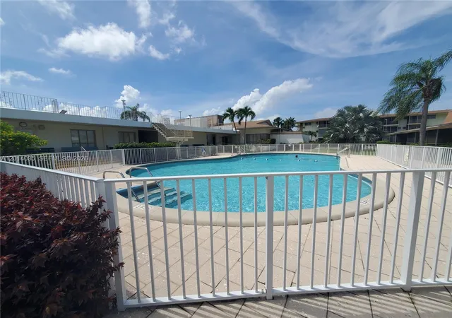 Homes for sale in Miami, FL | 16801 Ne 13th Avenue, Miami, FL 33162 | Houzeo