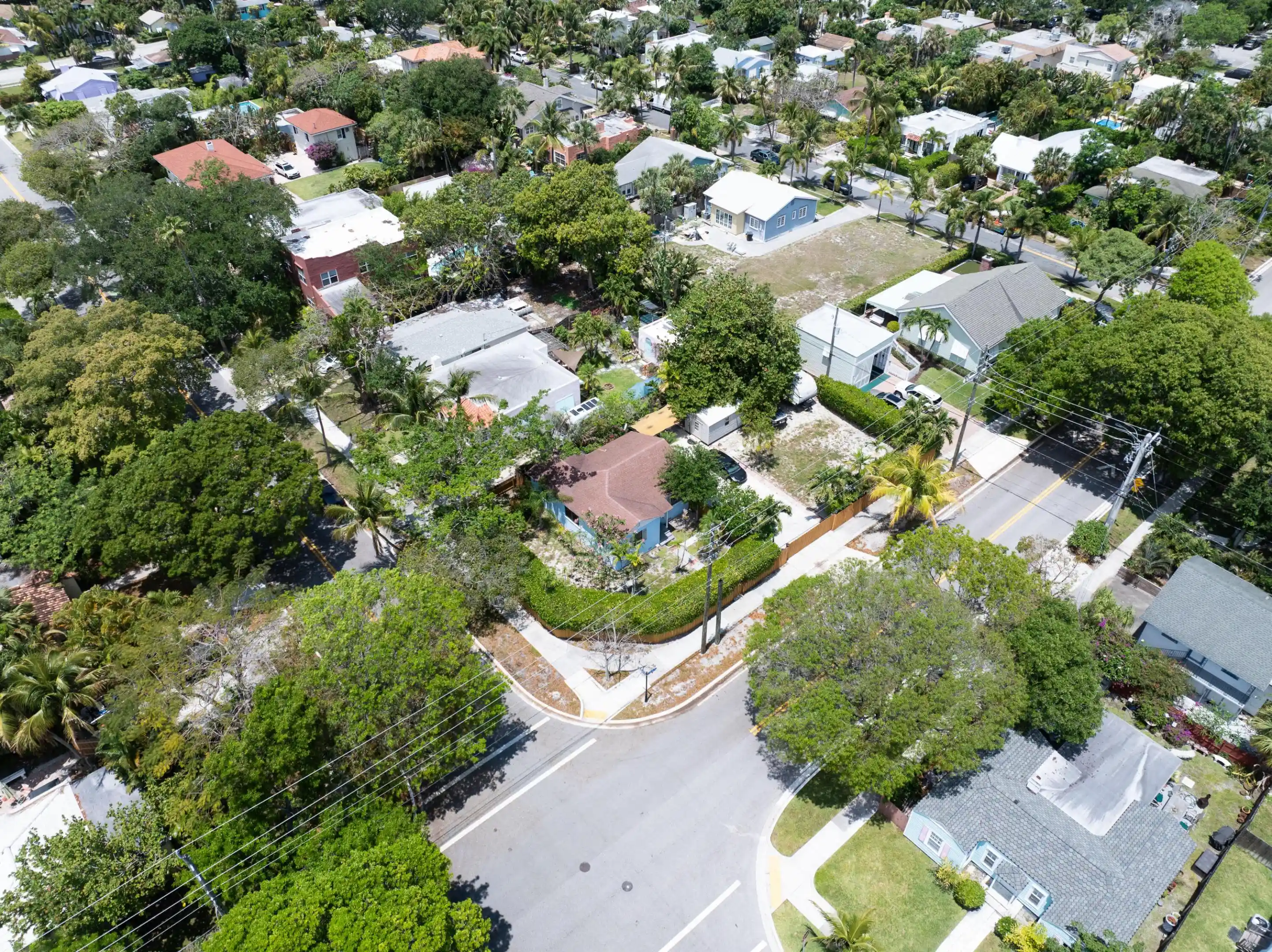 Photo 1 of Single family home for sale at 1915 Lake Ave, West Palm Beach, FL 33401 | MLS# B26024985 | Listing updated on 2026-10-27
