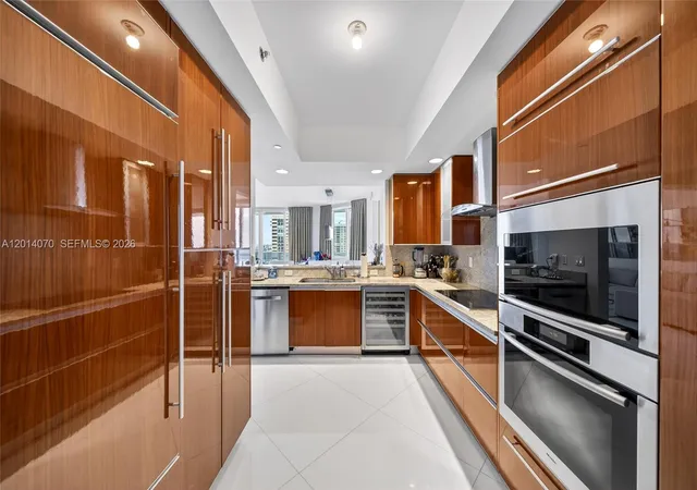 5th image of 2711 S Ocean Dr #1901, Hollywood, FL 33019 | MLS# A12014070