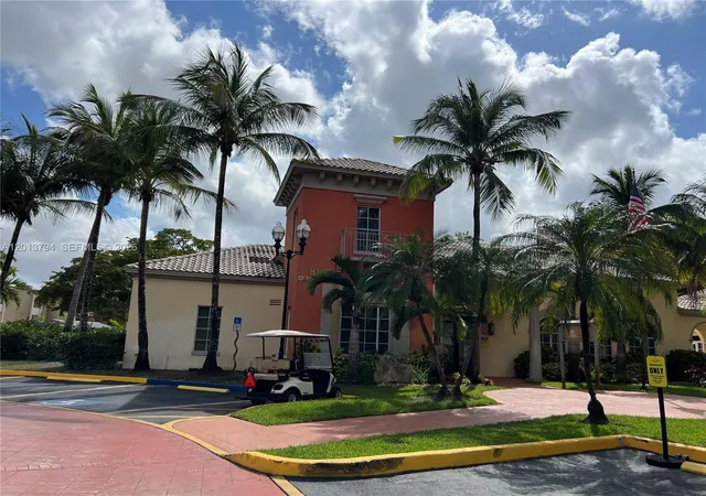 2nd image of 8373 Lake Dr #202, Doral, FL 33166 | MLS# A12013794