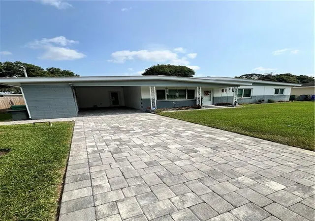 Photo 1 of Single family home for sale at 1950 Cortez Blvd, Fort Pierce, FL 34982 | MLS# B26025290 | Listing updated on 2026-10-01