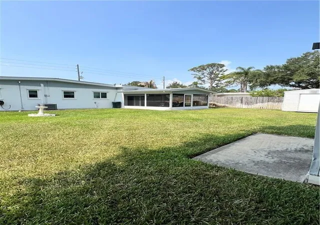 Photo 29 of Single family home for sale at 1950 Cortez Blvd, Fort Pierce, FL 34982 | MLS# B26025290 | Listing updated on 2026-10-01