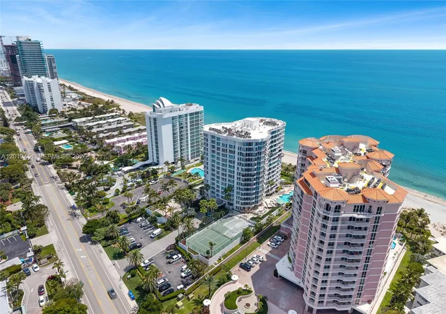 Homes for sale in Lauderdale By The Sea, FL | 1440 S Ocean Boulevard, Lauderdale By The Sea, FL 33062 | Houzeo