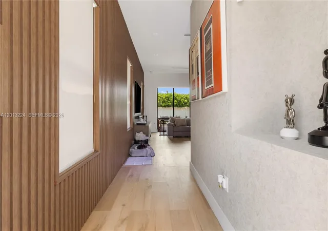 3rd image of 3261 W 99Th Pl, Hialeah, FL 33018 | MLS# A12013224