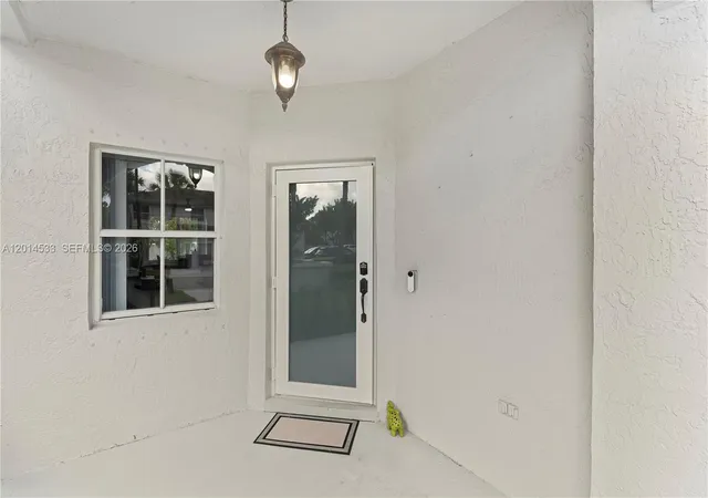 3rd image of 16864 Sw 1St Pl, Pembroke Pines, FL 33027 | MLS# A12014533