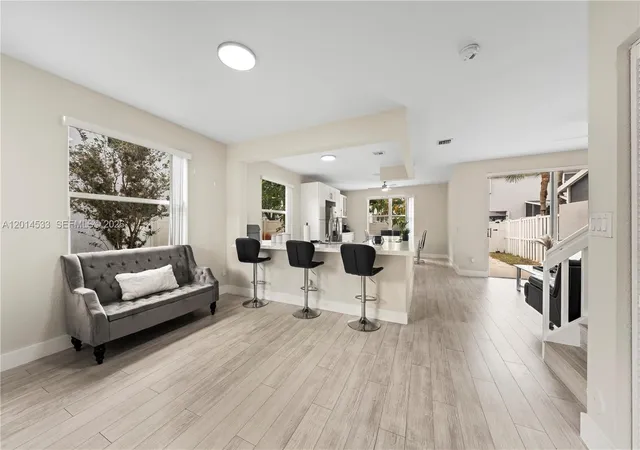 5th image of 16864 Sw 1St Pl, Pembroke Pines, FL 33027 | MLS# A12014533