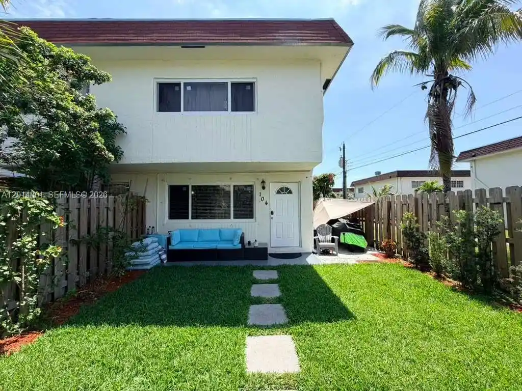 Photo 1 of Townhouse for sale at 1500 Ne 151st Street #104, North Miami Beach, FL 33162 | MLS# A12014801 | Listing updated on 2026-09-23