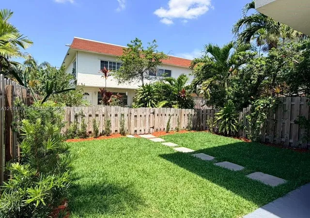 4th image of 1500 Ne 151St St #104, Miami, FL 33162 | MLS# A12014801