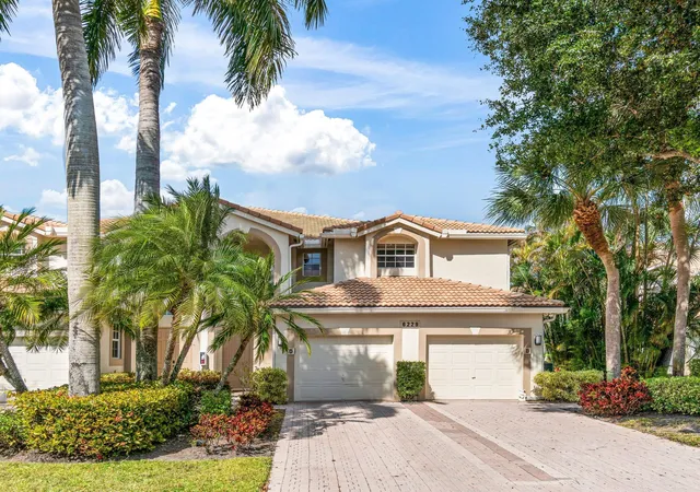 Homes for sale in Boca Raton, FL | 6229 Graycliff Dr #D, Boca Raton, FL 33496 | MLS# B26025422
