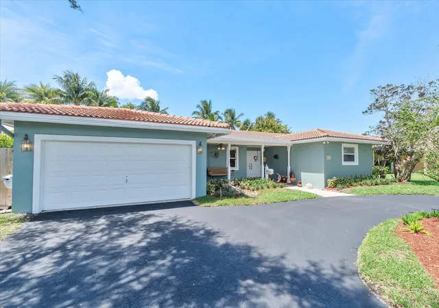 Photo 3 of Single family home for sale at 5101 N 36th Court, Hollywood, FL 33021 | MLS# B26025459 | Listing updated on 2026-06-18