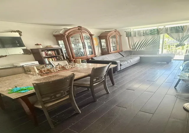 3rd image of Montecarlo of Miami Condo, Miami, FL 33169