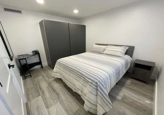 2nd image of 326 Wilson St, Hollywood, FL 33019