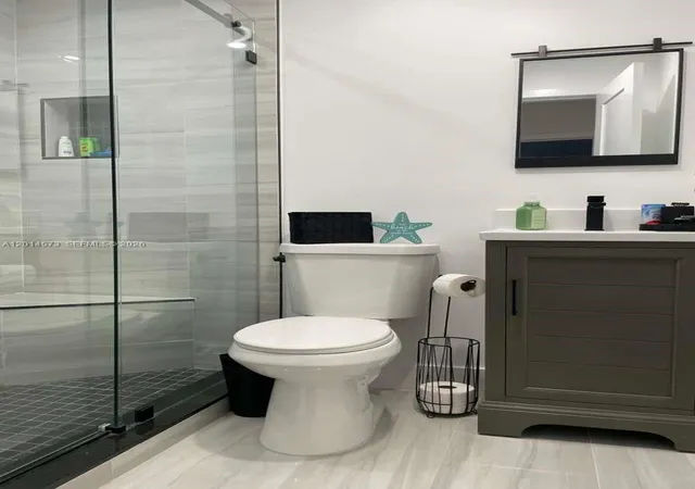 11th image of 326 Wilson St #106, Hollywood, FL 33019 | MLS# A12014573