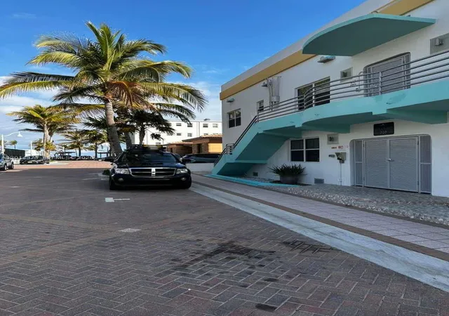 1st image of 326 Wilson St #106, Hollywood, FL 33019 | MLS# A12014573