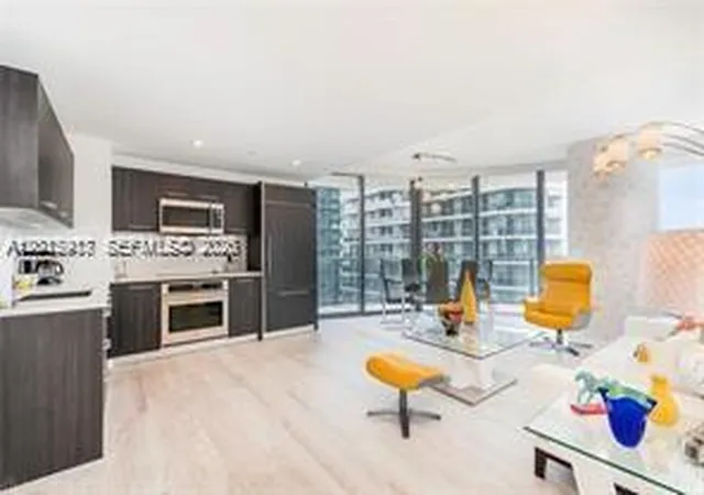 3rd image of 45 Sw 9Th St #1701, Miami, FL 33130 | MLS# A12012917