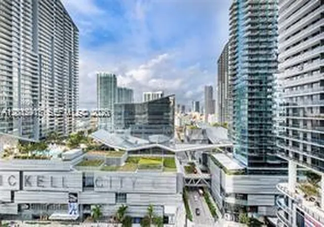 5th image of 45 Sw 9Th St #1701, Miami, FL 33130 | MLS# A12012917