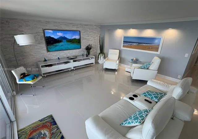 4th image of 2030 S Ocean Dr #1812, Hallandale Beach, FL 33009 | MLS# A12010583
