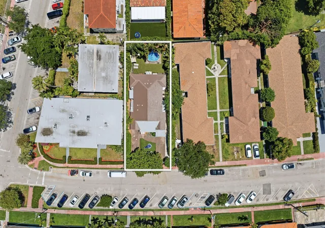 Photo 3 of Single family home for sale at 2183 Bay Dr, Miami Beach, FL 33141 | MLS# B26025747 | Listing updated on 2026-09-23