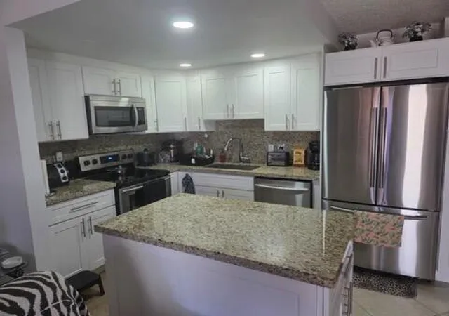 Homes for sale in Deerfield Beach, FL | 188 Grantham F #188, Deerfield Beach, FL 33442 | MLS# B26025759