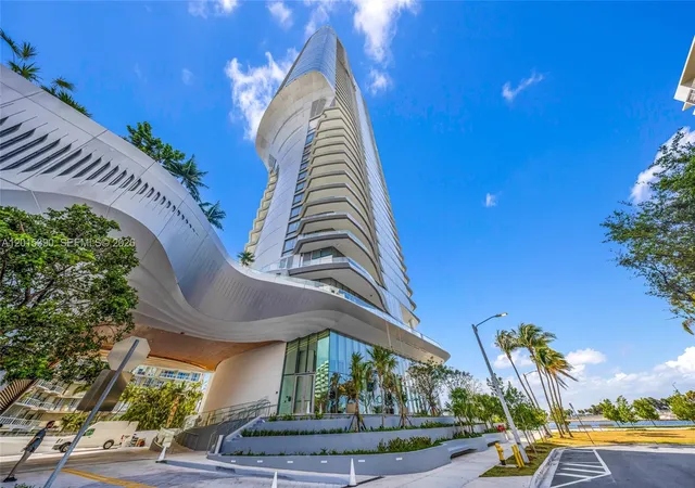 4th image of UNA Residences, Miami, FL 33129