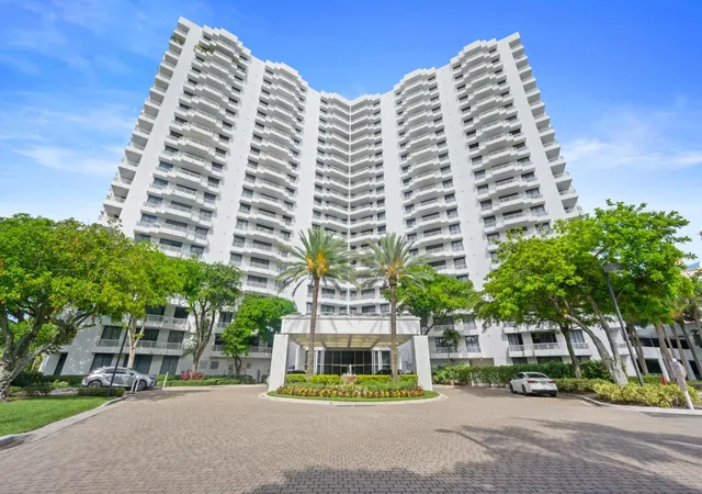 3rd image of 3300 Ne 192Nd St #915, Ojus, FL 33180 | MLS# B26025790