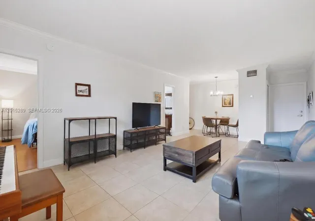 3rd image of 2426 Se 17Th Cswy, Fort Lauderdale, FL 33316