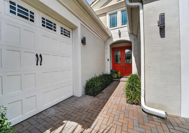 4th image of 15804 Goldfinch Cir, Loxahatchee, FL 33470 | MLS# B26025814