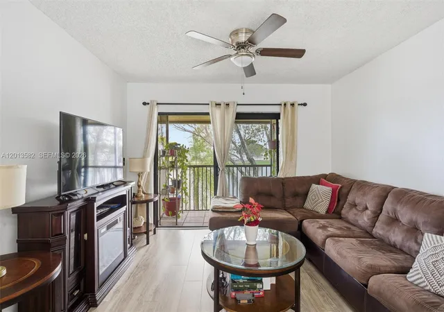 Homes for sale in Margate, FL | 5501 Lakeside Dr #204, Margate, FL 33063 | MLS# A12013582