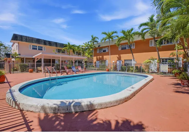 Photo 2 of Condo for sale at 2200 Monroe St #24, Hollywood, FL 33020 | MLS# B26025872 | Listing updated on 2026-09-25