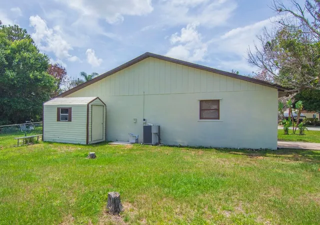 Photo 3 of Single family home for sale at 4065 46th Lane, Vero Beach, FL 32967 | MLS# B26025924 | Listing updated on 2026-09-30