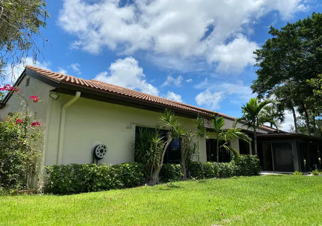 Homes for sale in Boca Raton, FL | 21952 Cypress Drive, Boca Raton, FL 33433 | Houzeo