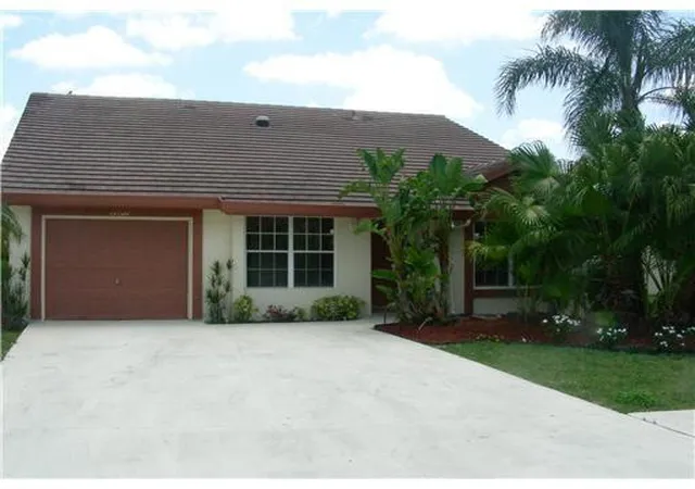 Homes for sale in Boca Raton, FL | 19600 Sea Pines Wy, Boca Raton, FL 33498 | MLS# B26026016