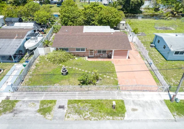 Homes for sale in Miami Gardens, FL | 18010 Nw 48th Ct, Miami Gardens, FL 33055 | MLS# A12010830