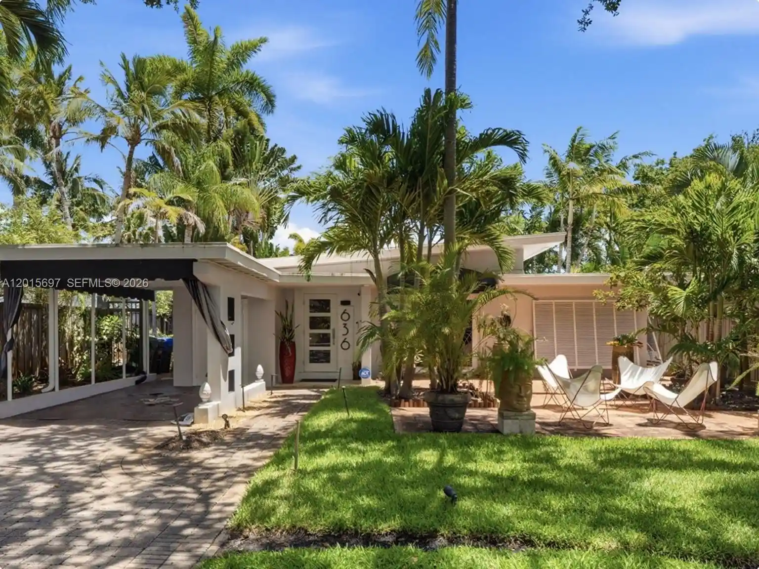 Single family home for sale at 636 NE 17th Terrace, Fort Lauderdale, FL 33304 | MLS# A12015697