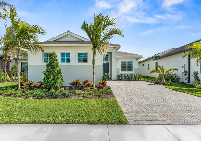 Photo 3 of Single family home for sale at 5105 Rivo Alto Cir, Loxahatchee, FL 33470 | MLS# B26026118 | Listing updated on 2026-09-23