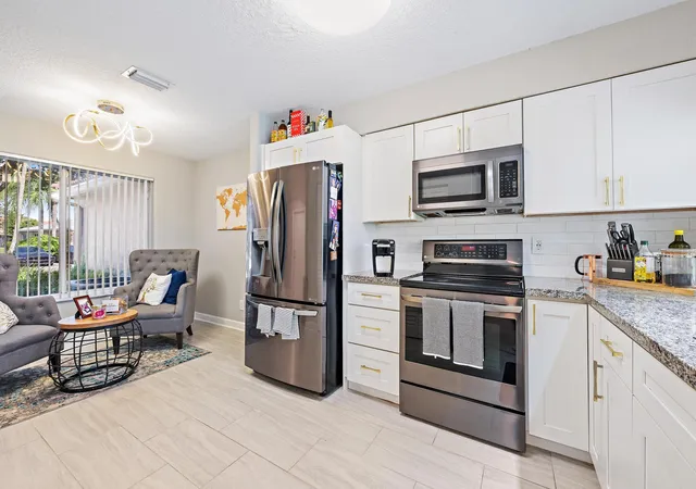 3rd image of 1734 Sw 109Th Ter #1734, Davie, FL 33324 | MLS# B26026115