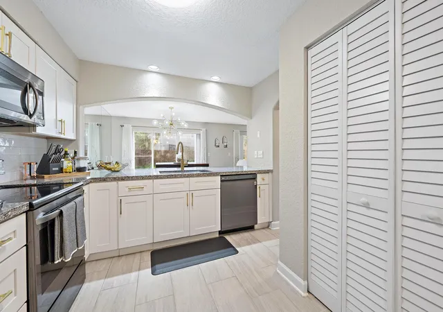 4th image of 1734 Sw 109Th Ter #1734, Davie, FL 33324 | MLS# B26026115