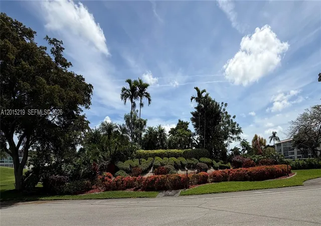 2nd image of 2404 Antigua Cir #H1, Coconut Creek, FL 33066 | MLS# A12015219