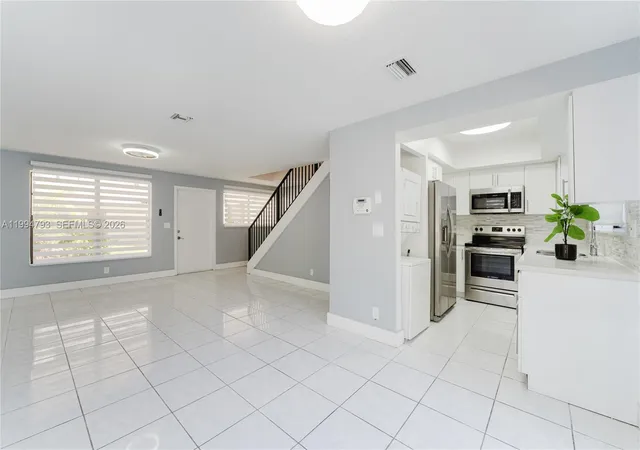 5th image of 2570 Coral Springs Dr, Coral Springs, FL 33065