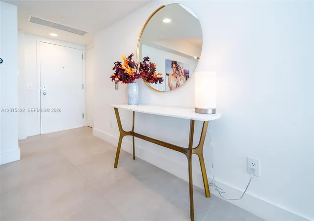 4th image of 21205 Yacht Clb Dr, Miami, FL 33180
