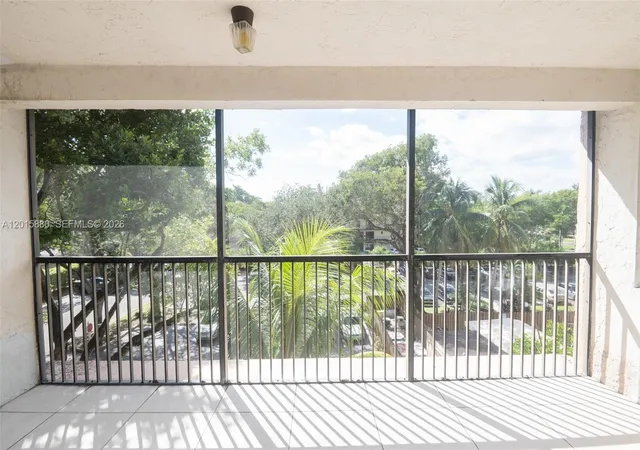 Homes for sale in Plantation, FL | 6800 Cypress Rd #415, Plantation, FL 33317 | MLS# A12015880